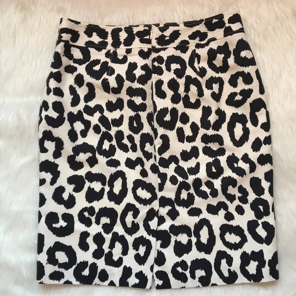Ann Taylor Loft Leopard Print Skirt Size 6 - Picture 2 of 9